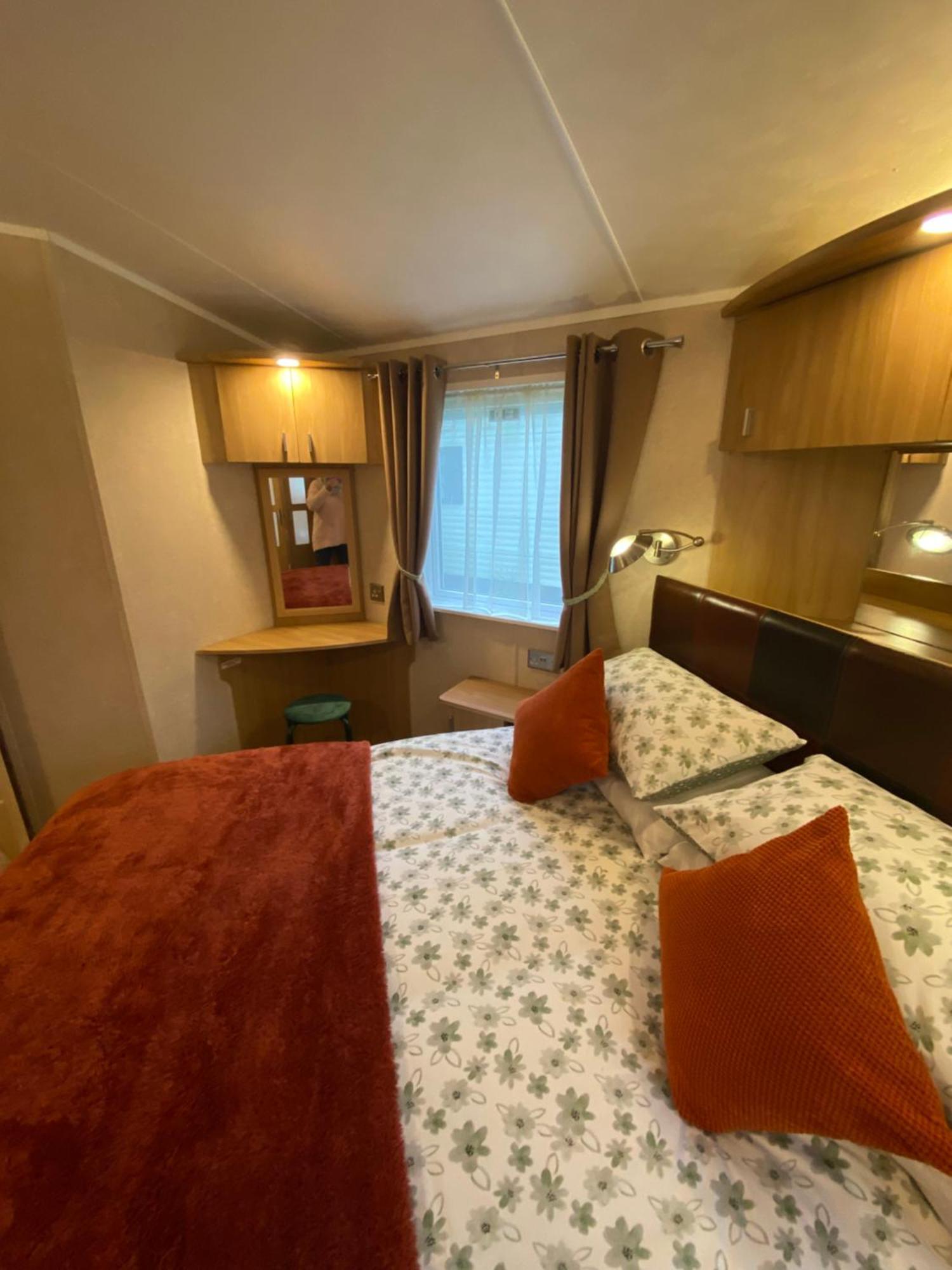 Red Squirrel Lodge Сандаун Екстер'єр фото